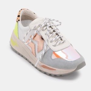 Dolce Vita sneakers